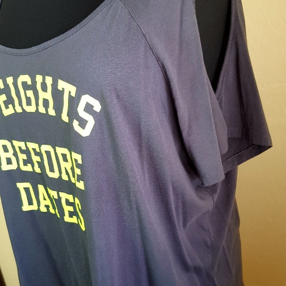 💜 Torrid Graphic Active Tee - Picture 4 of 5